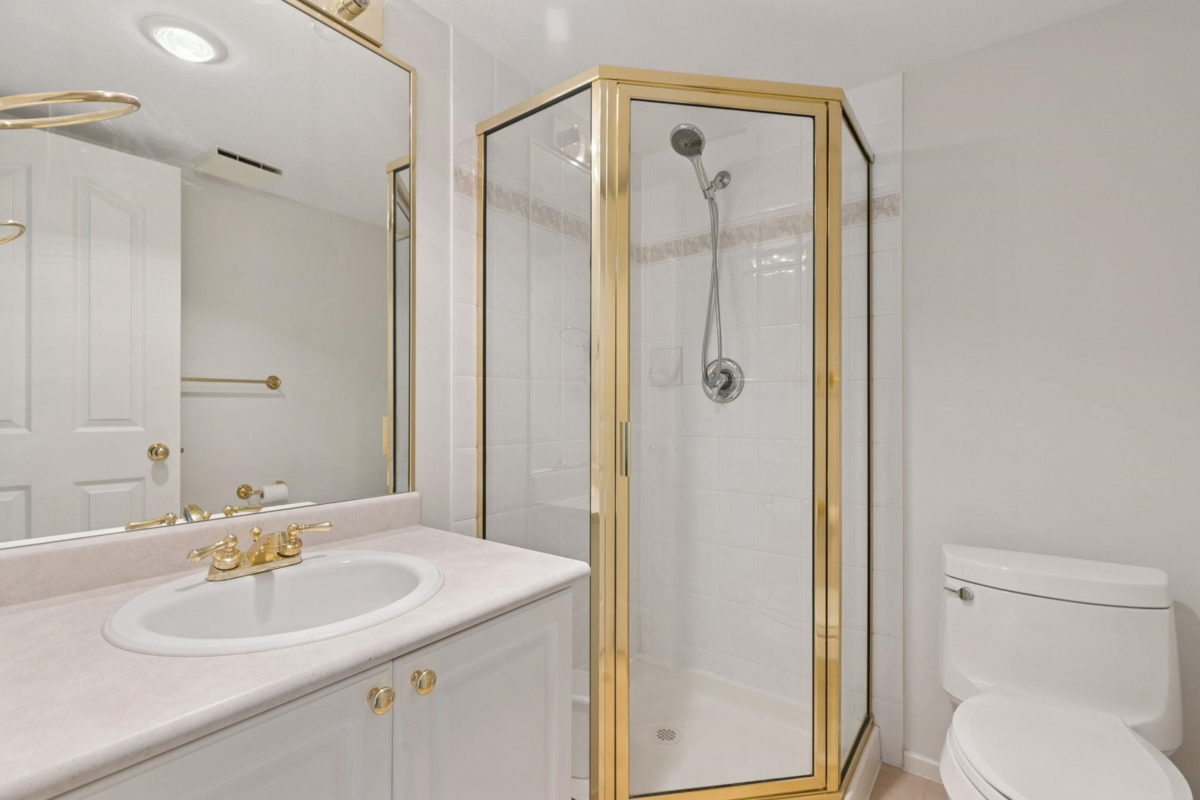 Outdoor Deck Photo of 1605 739 Princess Street, New Westminster, BC