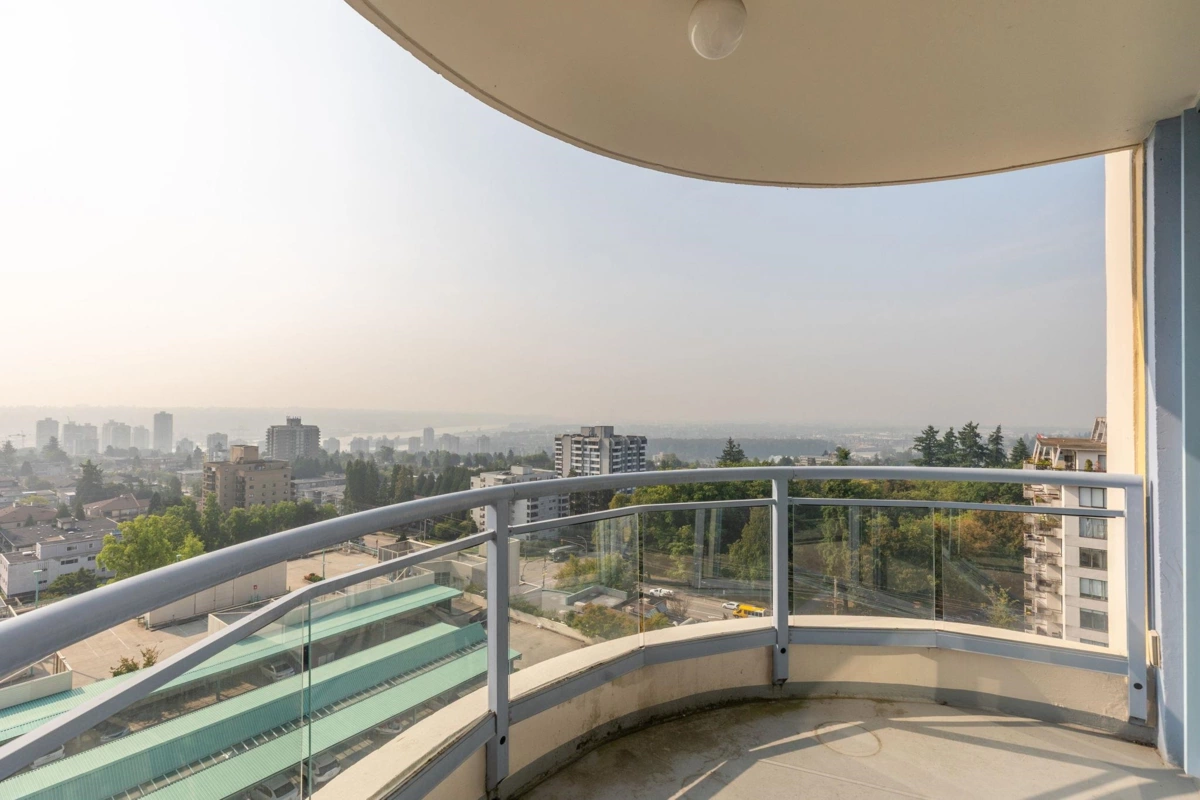 Outdoor Kitchen Photo of 1605 739 Princess Street, New Westminster, BC