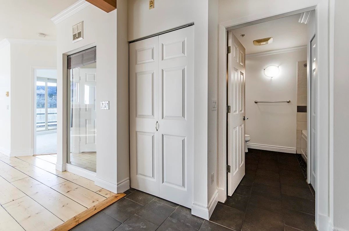 Powder Room Photo of 580 Raven Woods Drive, North Vancouver, BC