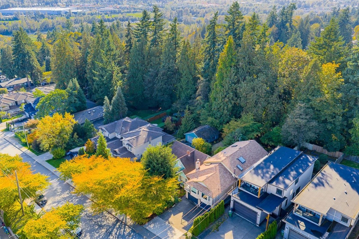 Powder Room Photo of 8061 Mcgregor Avenue, Burnaby, BC