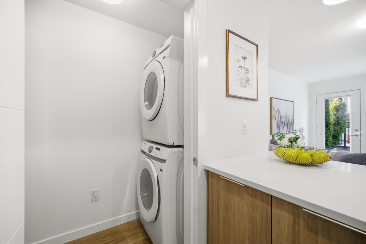 Guest Bathroom Photo of 103 20695 Eastleigh Crescent, Langley, BC