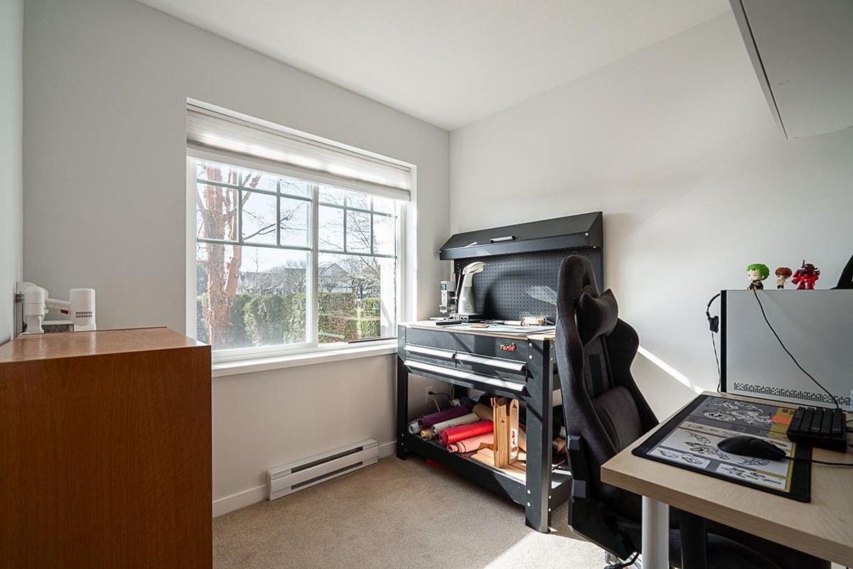 Guest Bathroom Photo of 6 7348 192a Street, Surrey, BC