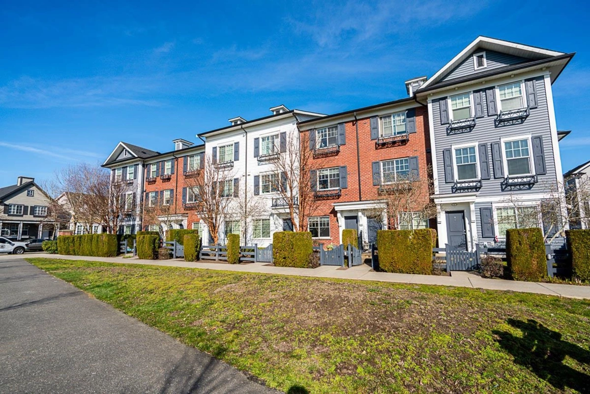 Loft / Bonus Room Photo of 6 7348 192a Street, Surrey, BC
