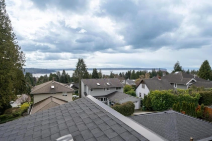 Backyard Photo of 1410 Mathers Avenue, West Vancouver, BC