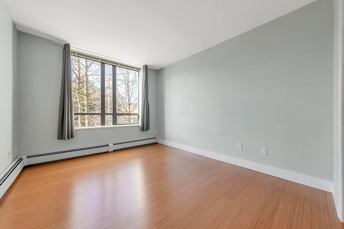 Bedroom 4 Photo of 312 170 W 1st Street, North Vancouver, BC