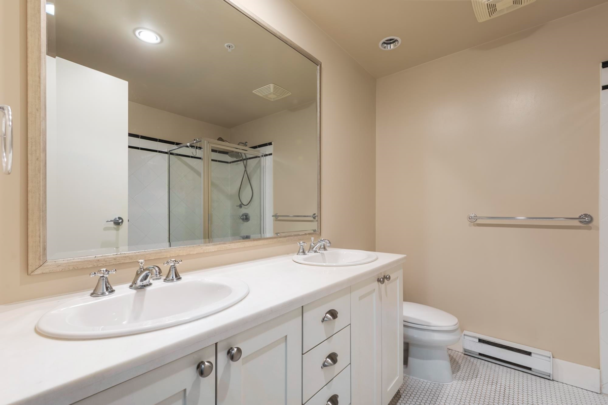 Powder Room Photo of 312 170 W 1st Street, North Vancouver, BC