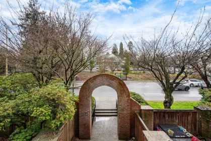 Outdoor Patio Photo of 208 211 W 3rd Street, North Vancouver, BC