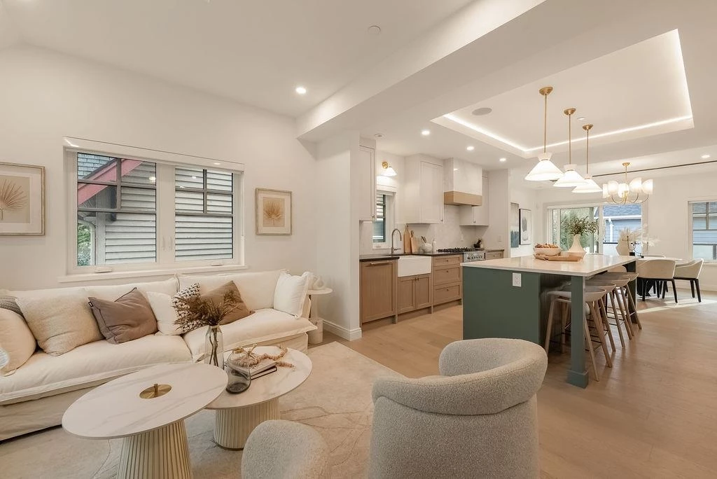 Family Room Photo of 2542 Grant Street, Vancouver, BC