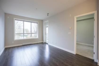 Kitchen Photo of 306 10455 154 Street, Surrey, BC