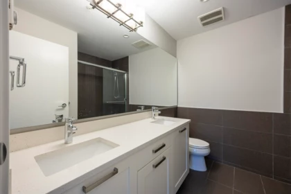 Primary Bathroom Photo of 306 10455 154 Street, Surrey, BC