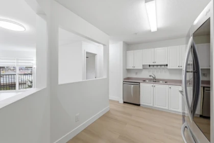 Kitchen Photo of 307 31771 Peardonville Road, Abbotsford, BC