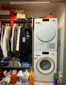 Powder Room Photo of 886 87 Nelson Street, Vancouver, BC