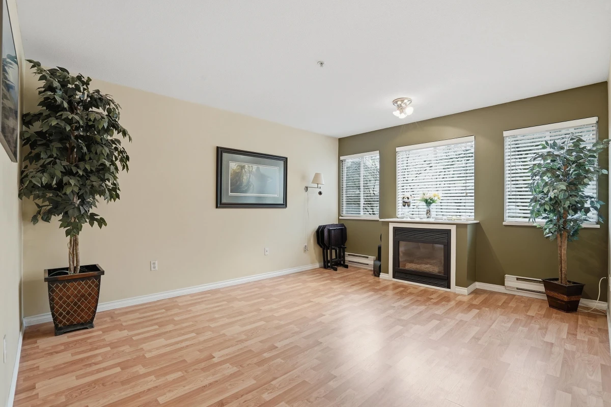 Family Room Photo of 19 19034 Mcmyn Road, Pitt Meadows, BC