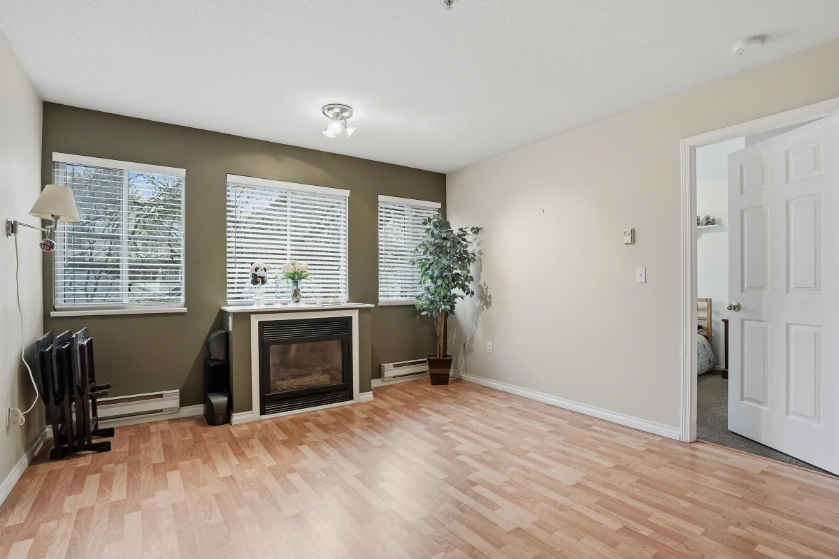 Living Room Photo of 19 19034 Mcmyn Road, Pitt Meadows, BC