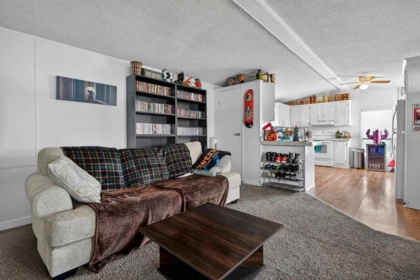 Basement Recreation Room Photo of 18167 16 Avenue, Surrey, BC