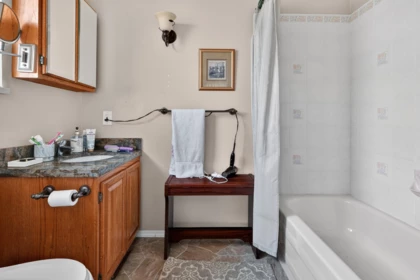 Guest Bathroom Photo of 18167 16 Avenue, Surrey, BC