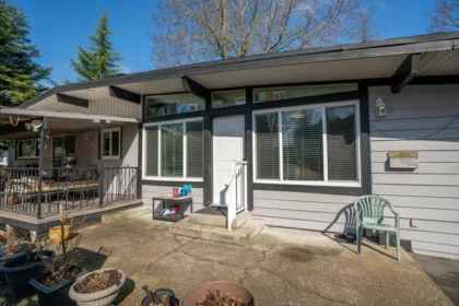 Hot Tub / Spa Photo of 12847 106 Avenue, Surrey, BC