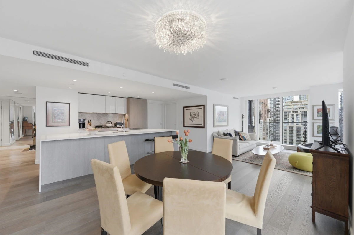 Family Room Photo of 1909 1111 Richards Street, Vancouver, BC