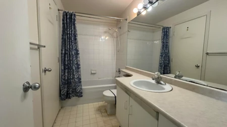 Primary Bathroom Photo of 406 8871 Lansdowne Road, Richmond, BC