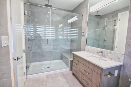 Primary Bathroom Photo of 11891 Dunavon Place, Richmond, BC
