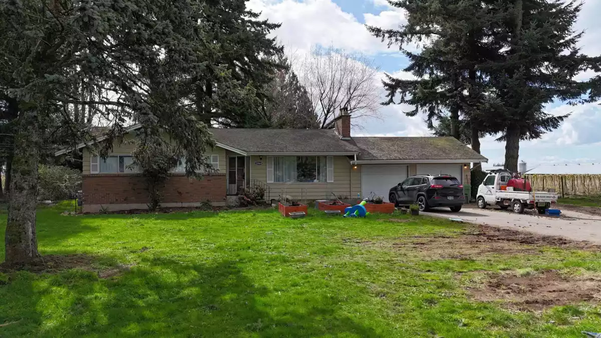 Exterior Rear Photo of 31964 Huntingdon Road, Abbotsford, BC