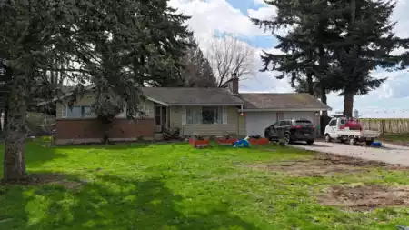 31964 Huntingdon Road, Abbotsford, BC, Abbotsford — Single Family Residence for sale