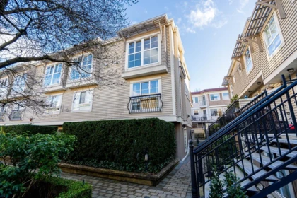 310 678 W 7th Avenue, Vancouver, BC, Vancouver — Townhouse for sale