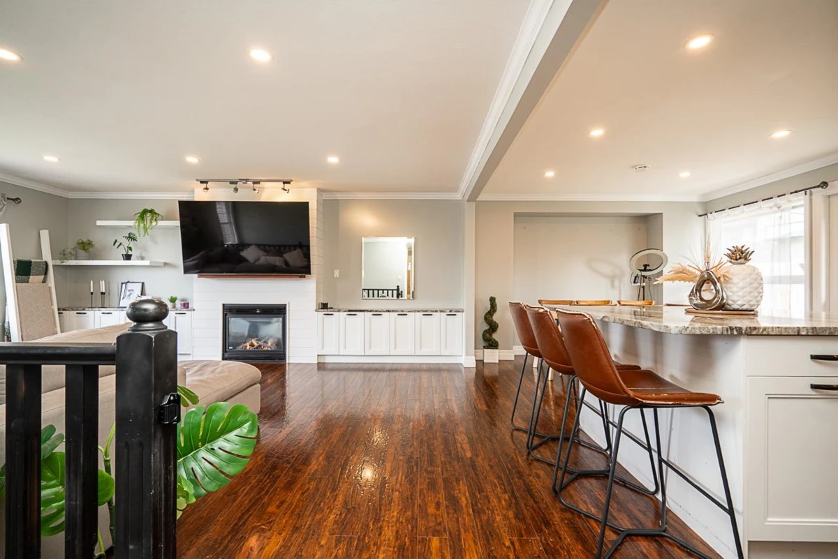 Dining Area Photo of 8282 Melburn Drive, Mission, BC