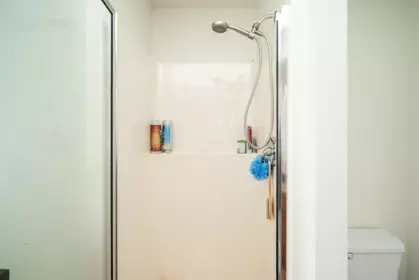 Hallway Photo of 8282 Melburn Drive, Mission, BC