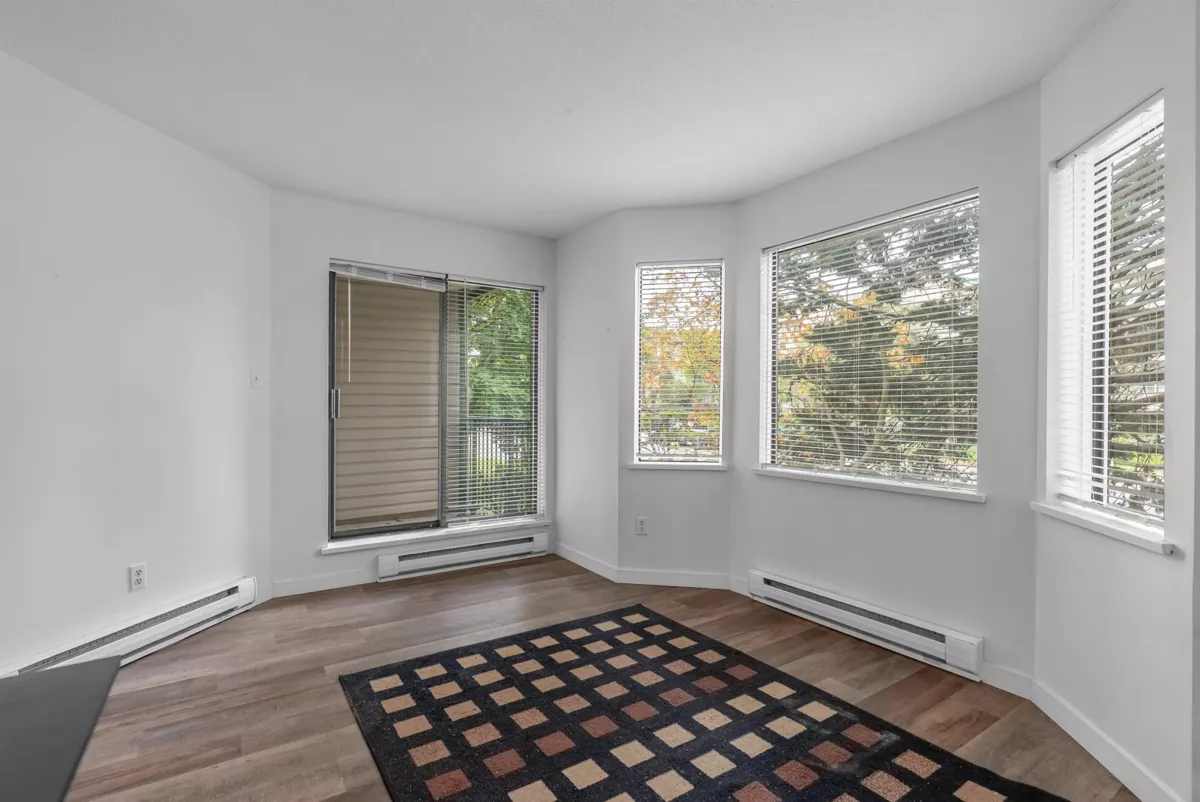 Dining Area Photo of 108 20454 53 Avenue, Langley, BC