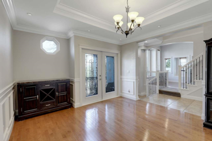 Kitchen Photo of 13998 115 Avenue, Surrey, BC