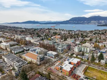 Garden / Landscaping Photo of 301 2565 Maple Street, Vancouver, BC