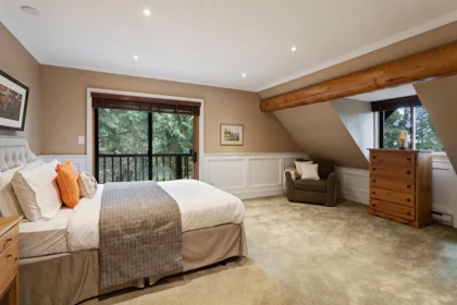 Loft / Bonus Room Photo of 325 Bayview Road, Lions Bay, BC