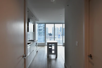 Kitchen Island Photo of 1509 6000 Mckay Avenue, Burnaby, BC