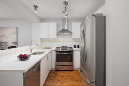 301 2958 Silver Springs Boulevard, Coquitlam, BC, Coquitlam — Apartment/Condo for sale