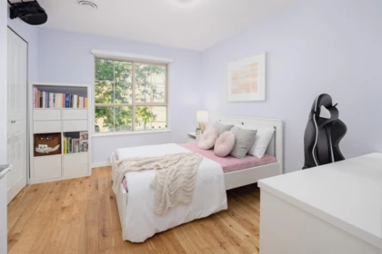 Powder Room Photo of 301 2958 Silver Springs Boulevard, Coquitlam, BC