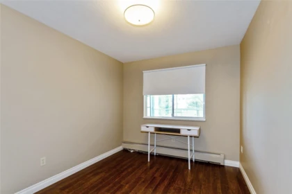 Breakfast Nook Photo of 101 31930 Old Yale Road, Abbotsford, BC
