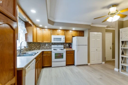 Loft / Bonus Room Photo of 101 31930 Old Yale Road, Abbotsford, BC