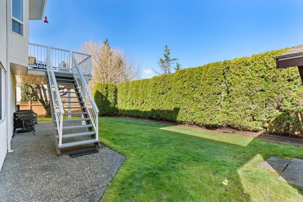 Living Room Photo of 46695 Woodspring Place, Chilliwack, BC