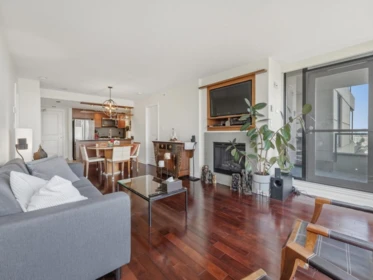 Breakfast Nook Photo of 1705 9188 Hemlock Drive, Richmond, BC