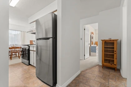 Kitchen Photo of 101 32885 George Ferguson Way, Abbotsford, BC