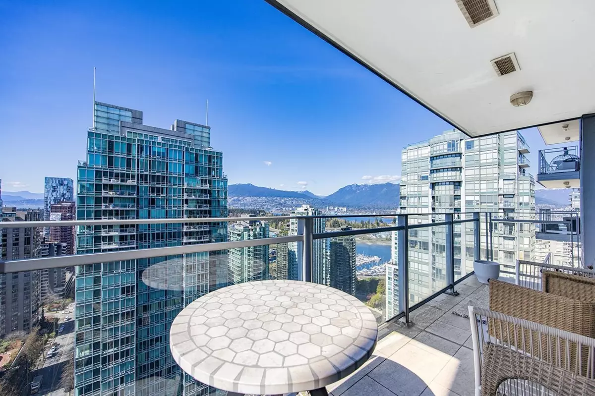Dining Area Photo of 3206 1200 W Georgia Street, Vancouver, BC