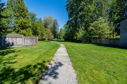 Hot Tub / Spa Photo of 12108 Schmidt Crescent, Maple Ridge, BC