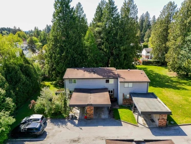 Outdoor Kitchen Photo of 12108 Schmidt Crescent, Maple Ridge, BC