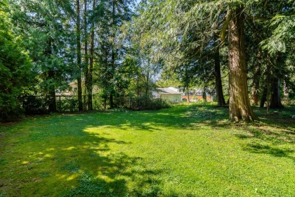 Swimming Pool Photo of 12108 Schmidt Crescent, Maple Ridge, BC