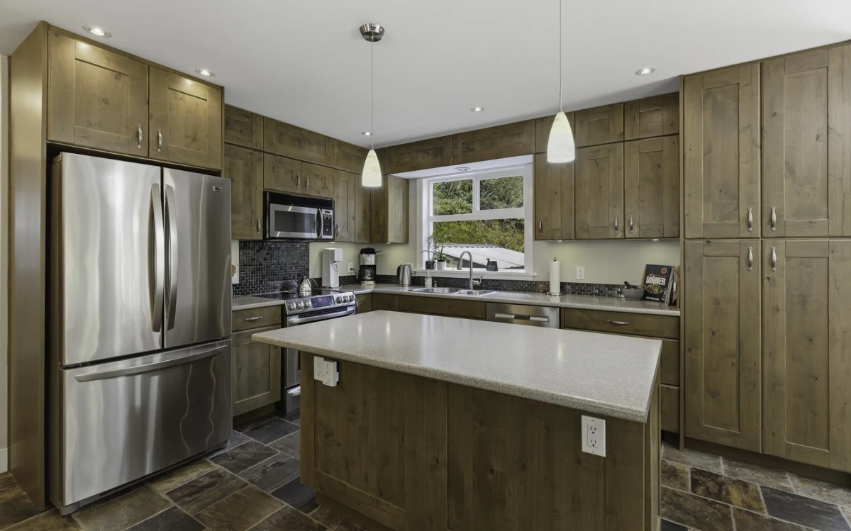 Living Room Photo of 7498 Amber Road, Sechelt, BC