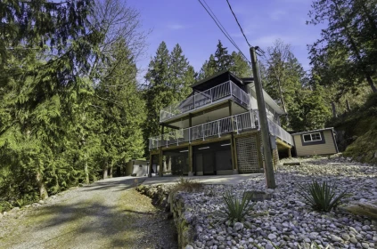 Outdoor Deck Photo of 7498 Amber Road, Sechelt, BC