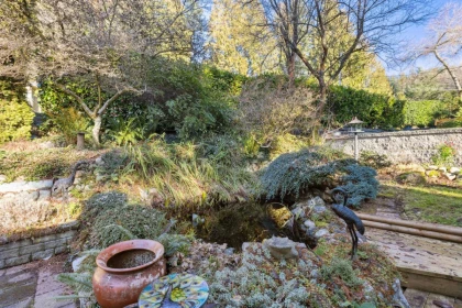 Front Yard Photo of 4028 Rose Crescent, West Vancouver, BC