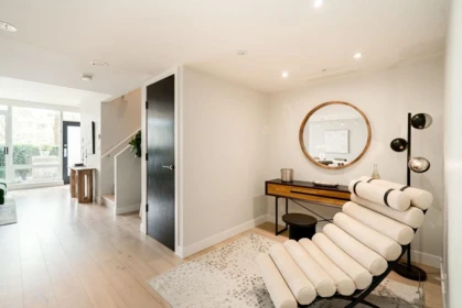 Breakfast Nook Photo of 1471 Howe Street, Vancouver, BC