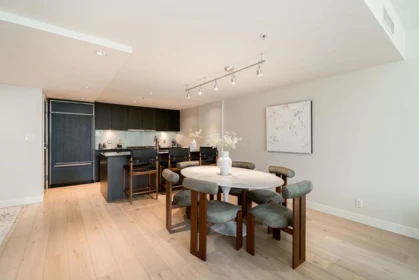 Kitchen Photo of 1471 Howe Street, Vancouver, BC
